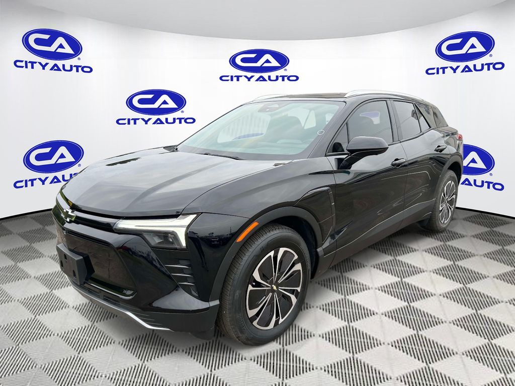 Vehicle photo 9