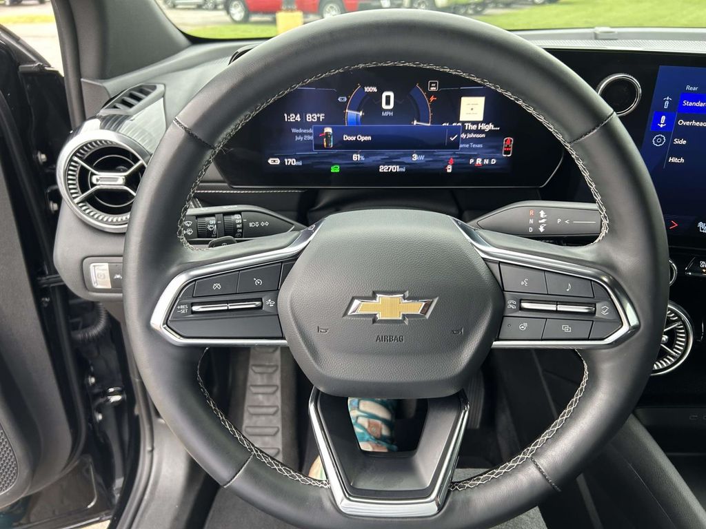 Vehicle photo 36