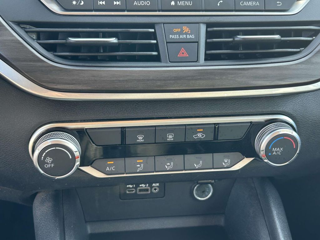 Used 2025 Nissan Altima Sedan