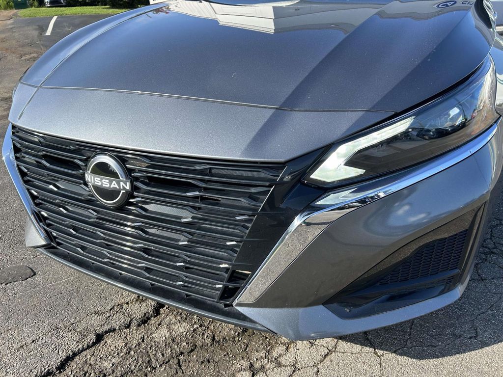 Used 2025 Nissan Altima Sedan