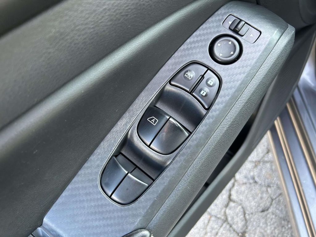 Used 2025 Nissan Altima Sedan