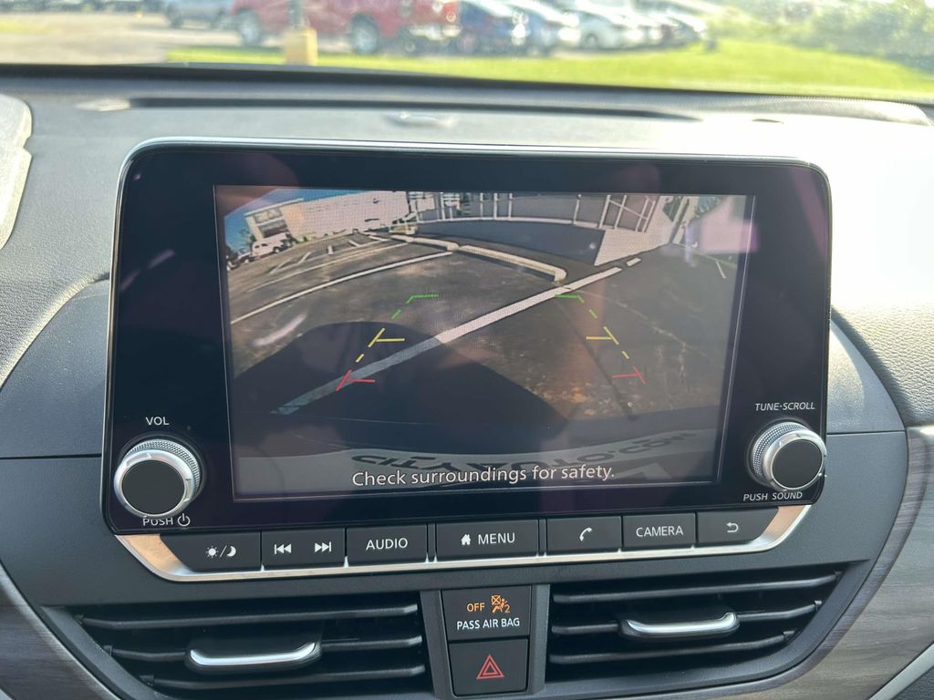 Used 2025 Nissan Altima Sedan