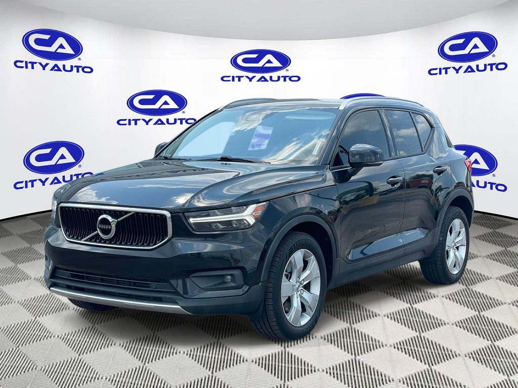 Used 2021 Volvo XC40 T5 SUV