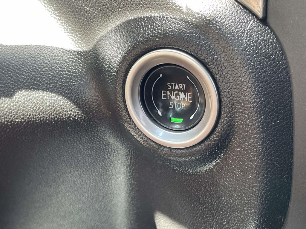 Foto del vehículo 32