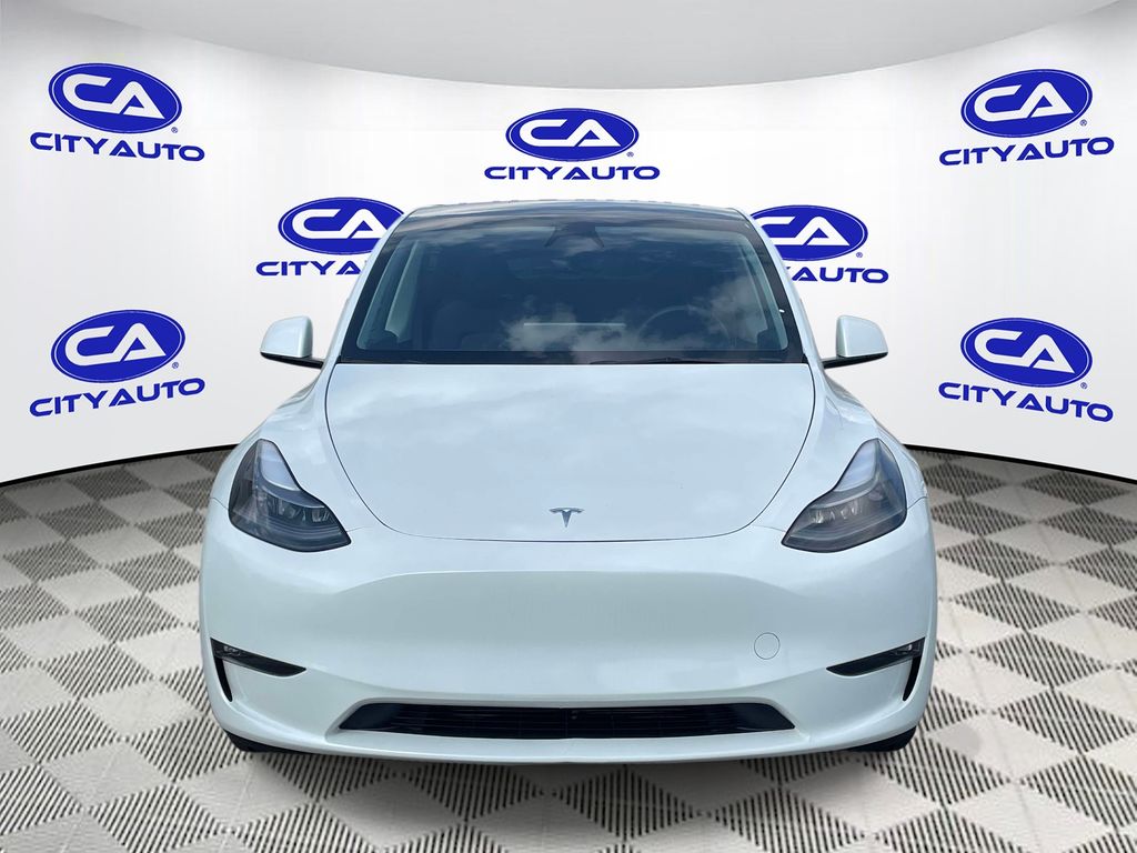 Vehicle photo 10