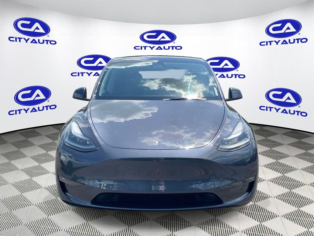Vehicle photo 10