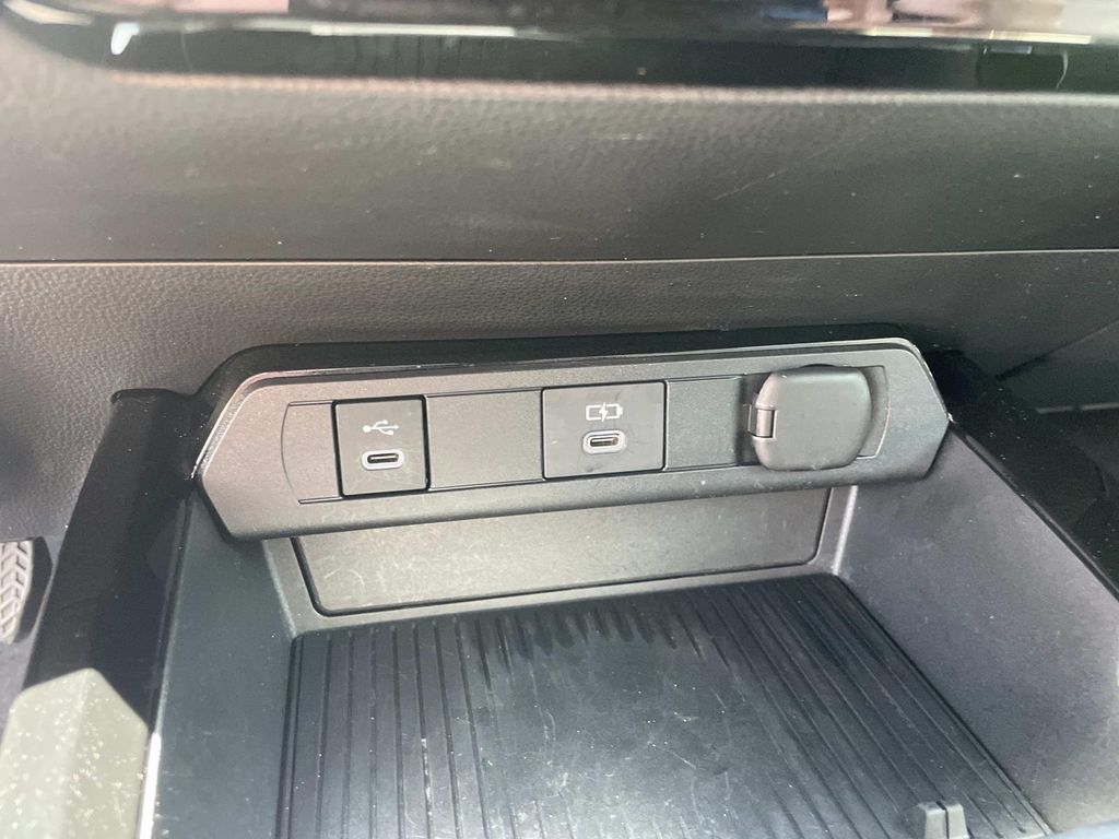 Used 2024 Toyota Prius Hatchback
