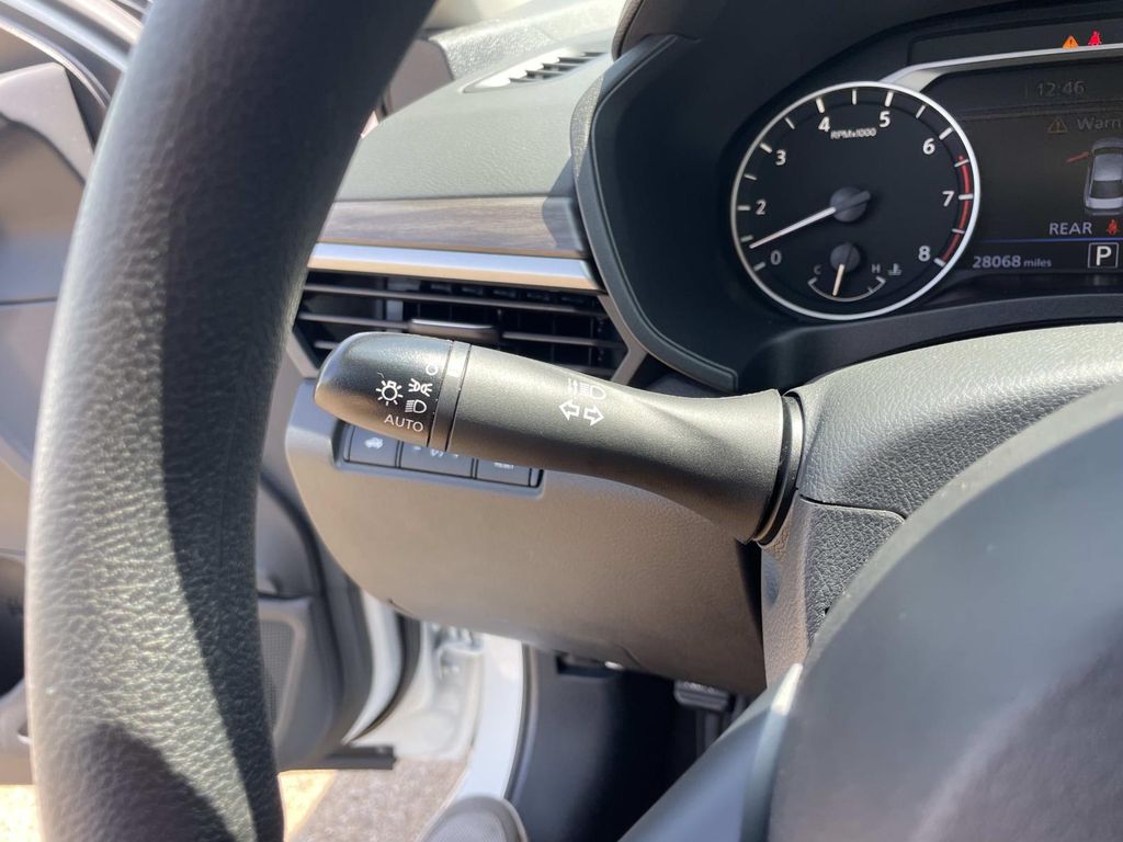 Used 2025 Nissan Altima Sedan