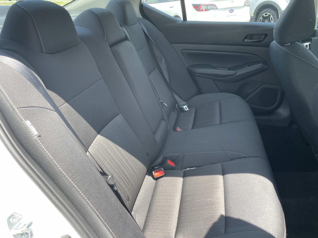 Used 2025 Nissan Altima Sedan