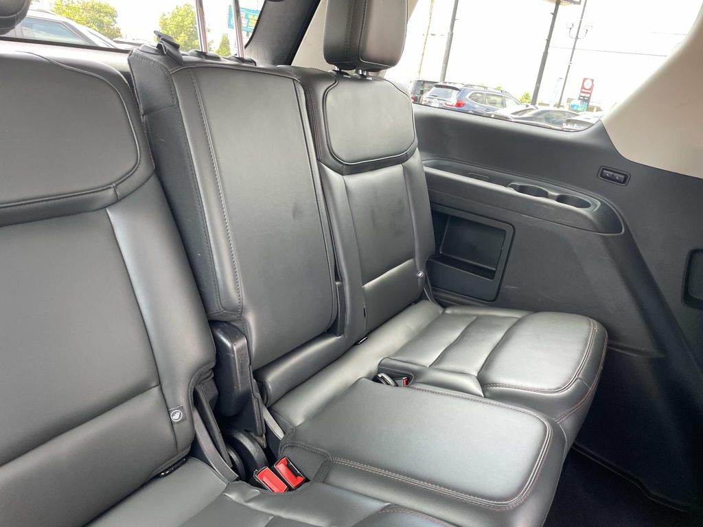 Used 2025 Ford Expedition SUV
