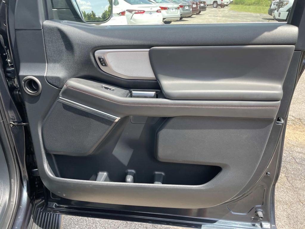 Used 2025 Ford Expedition SUV