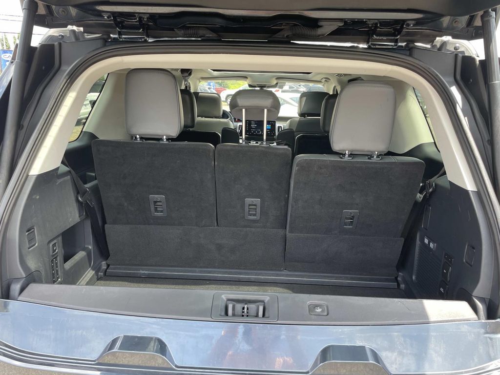 Used 2025 Ford Expedition SUV