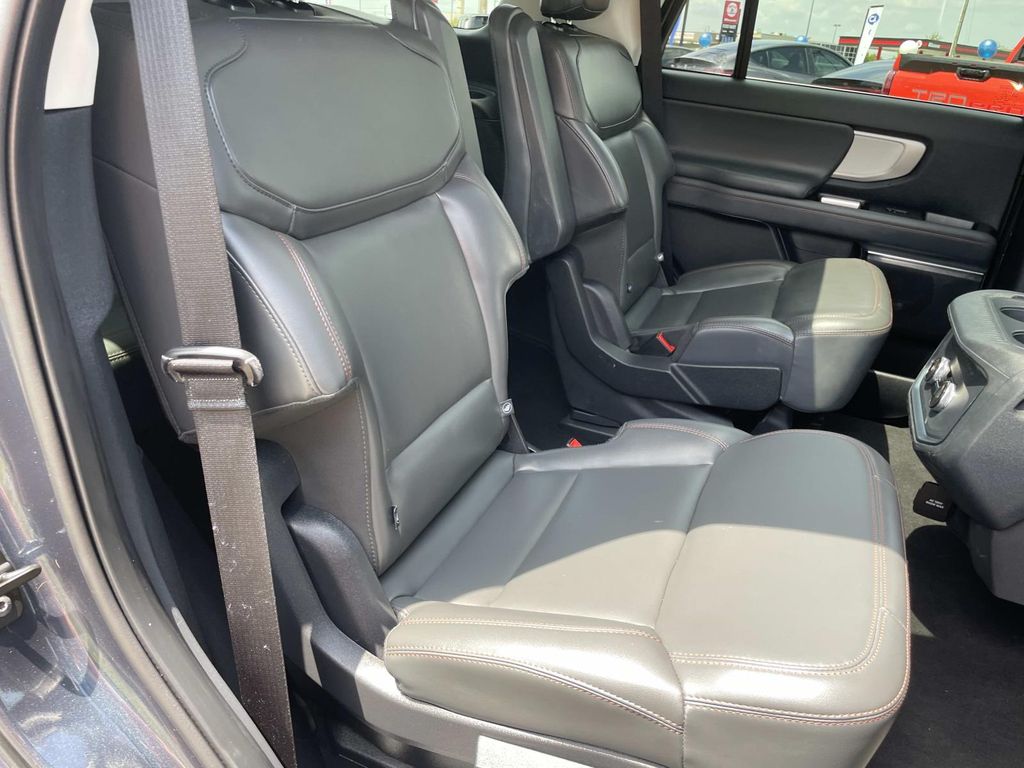 Used 2025 Ford Expedition SUV