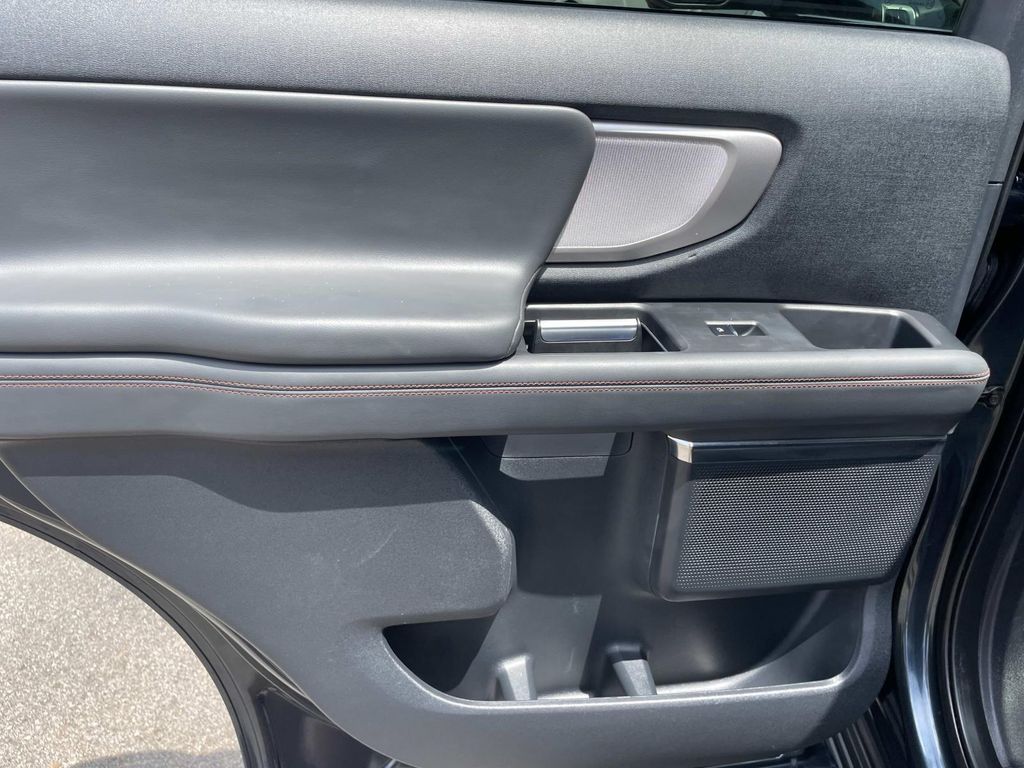 Used 2025 Ford Expedition SUV