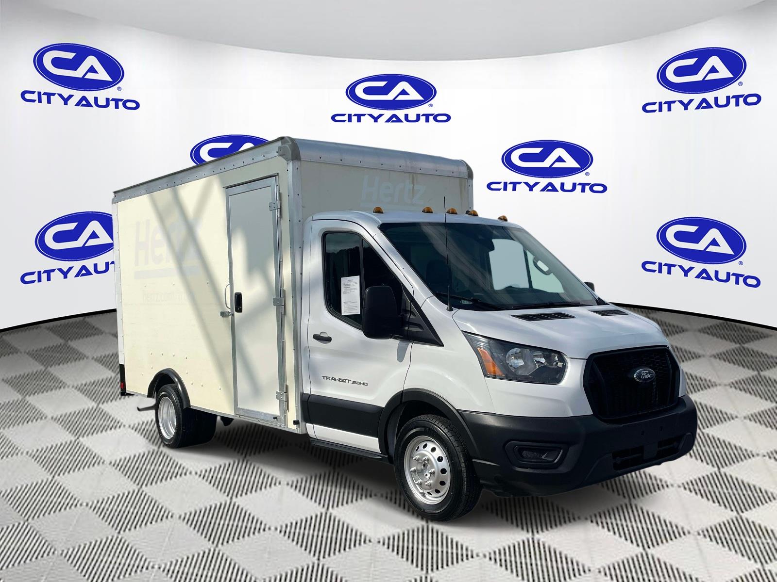 2022 Ford Transit Cutaway