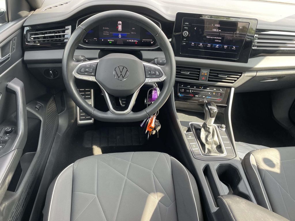 Used 2025 Volkswagen Jetta Sedan