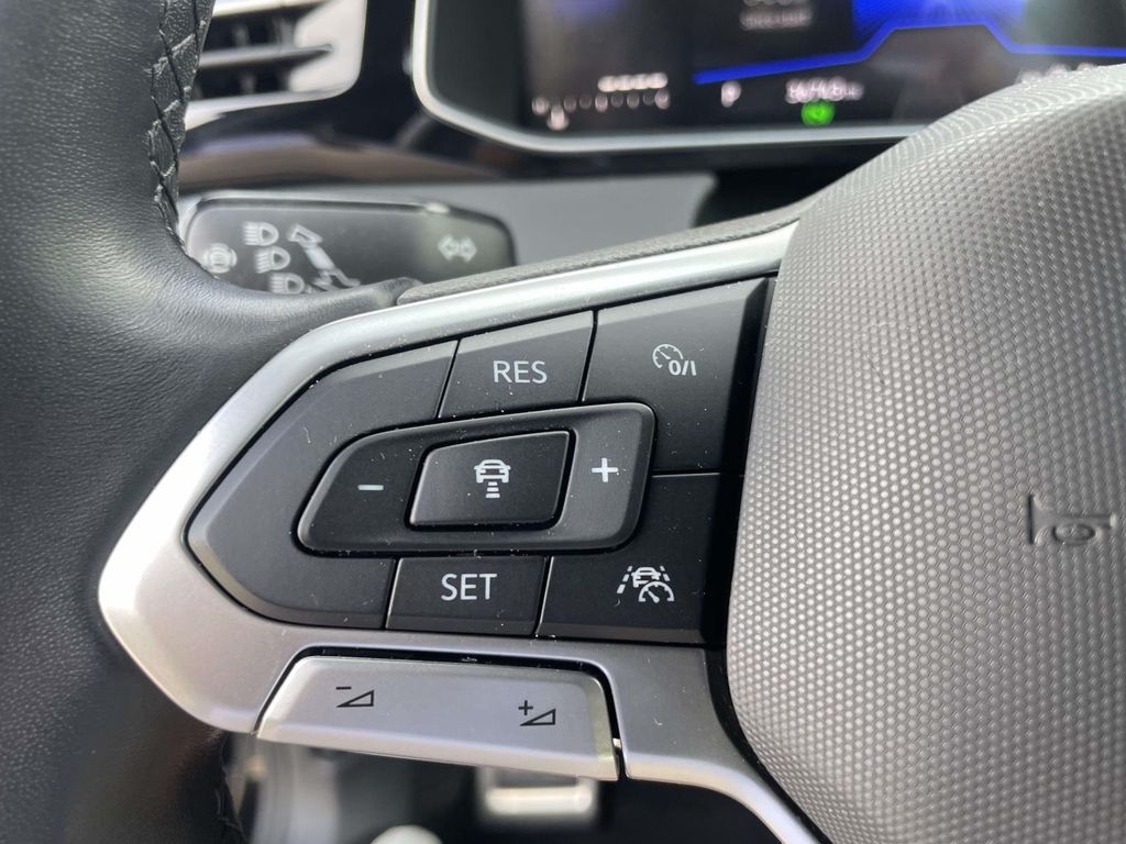 Used 2025 Volkswagen Jetta Sedan