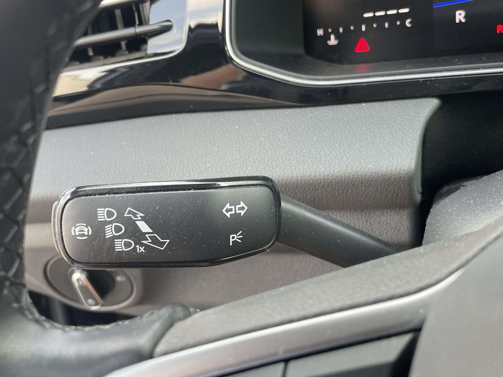 Used 2025 Volkswagen Jetta Sedan