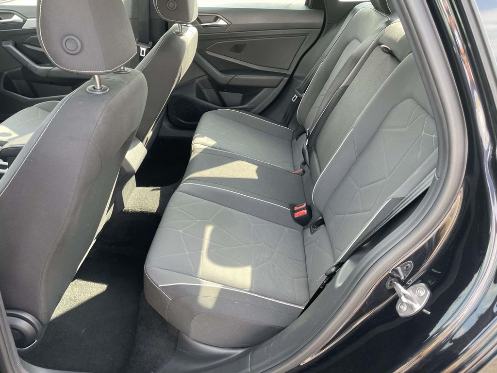 Used 2025 Volkswagen Jetta Sedan