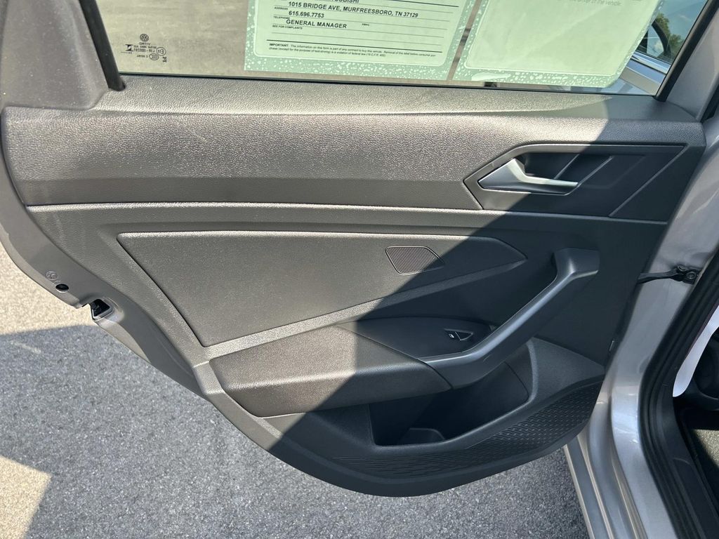 Used 2025 Volkswagen Jetta Sedan