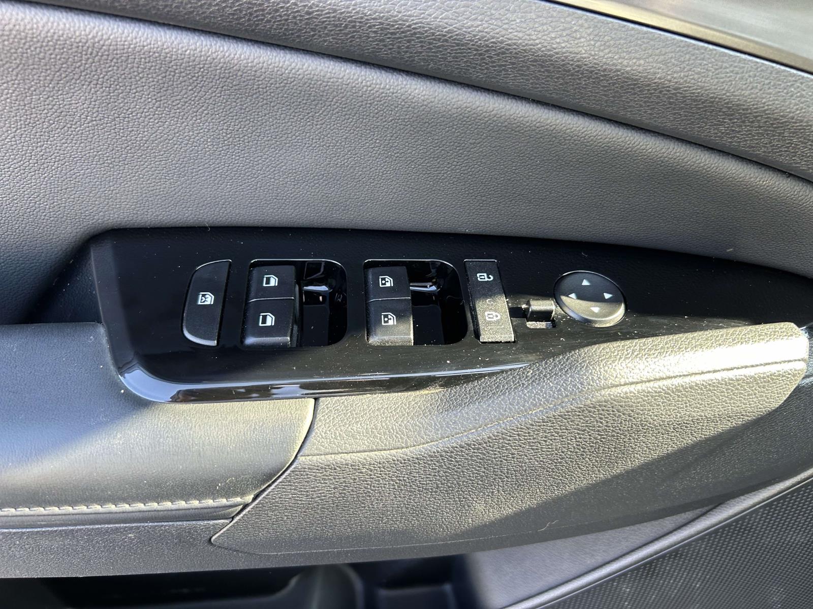 Used 2025 Kia Sportage SUV