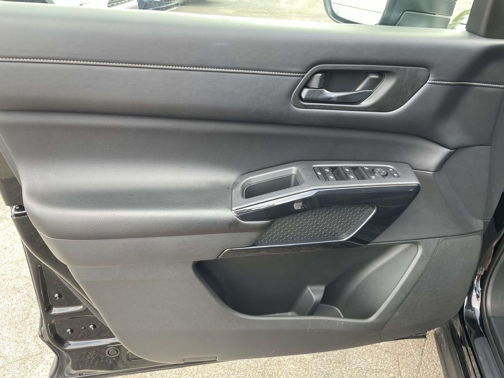 Used 2023 Nissan Pathfinder SUV