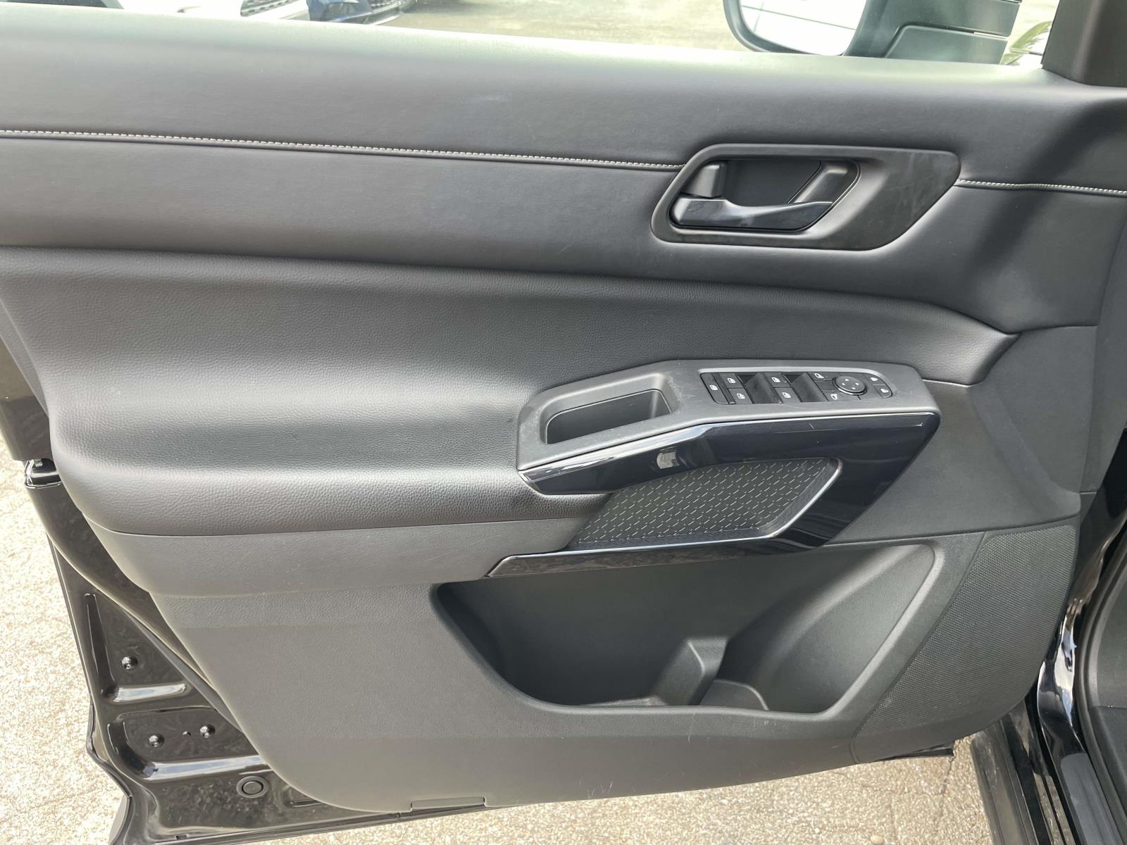 Used 2023 Nissan Pathfinder SUV