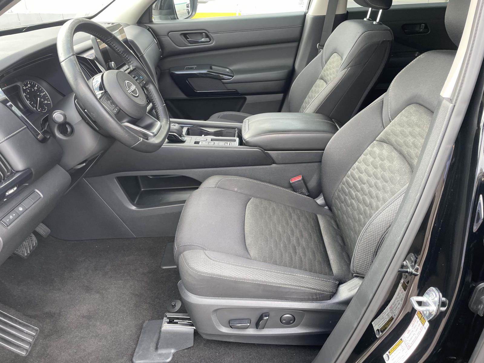 Used 2023 Nissan Pathfinder SUV