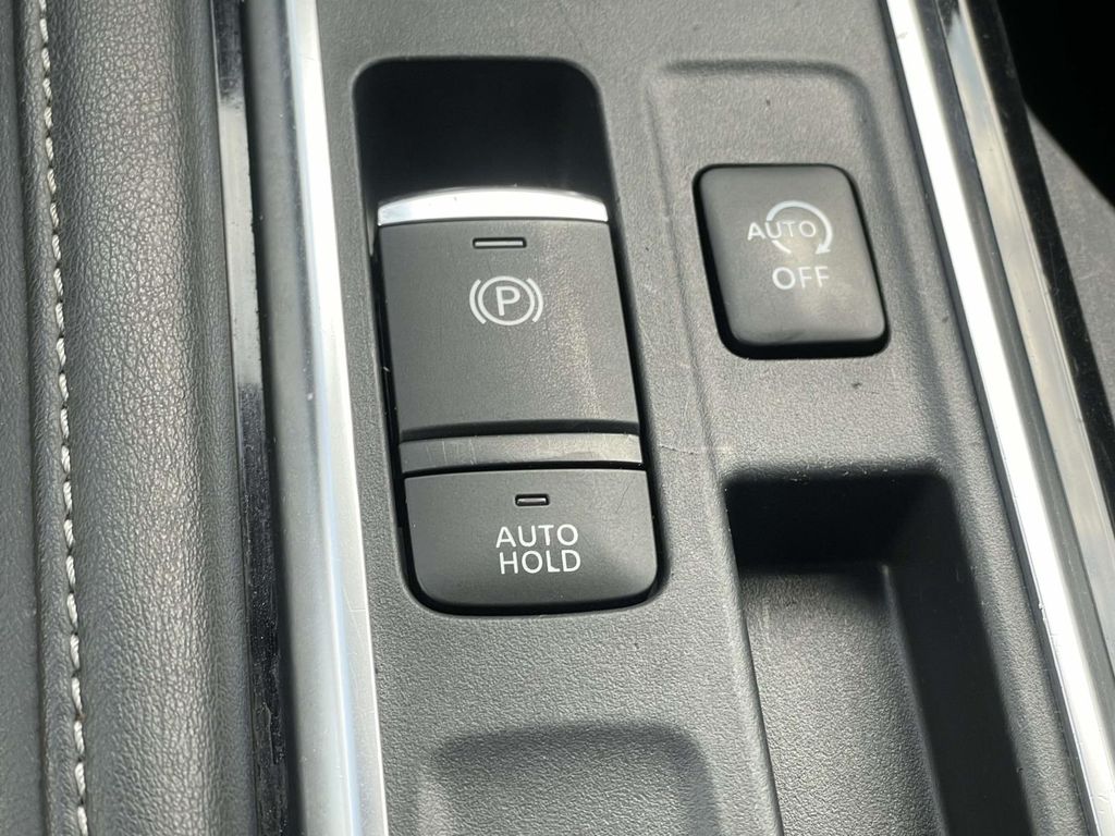 Used 2023 Nissan Pathfinder SUV