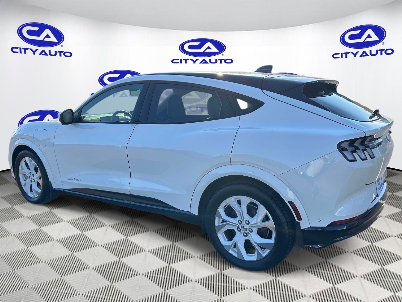 Used 2022 Ford Mustang Mach-E SUV