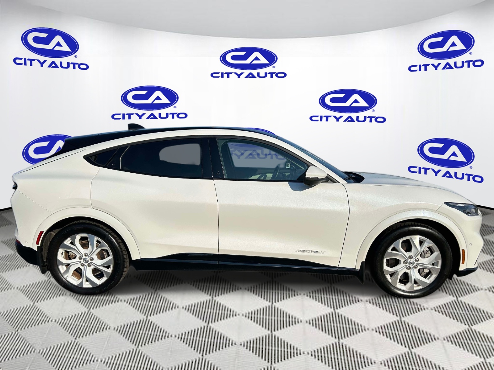 Used 2022 Ford Mustang Mach-E SUV