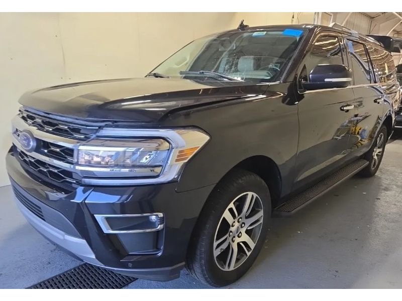 Vehicle photo 1