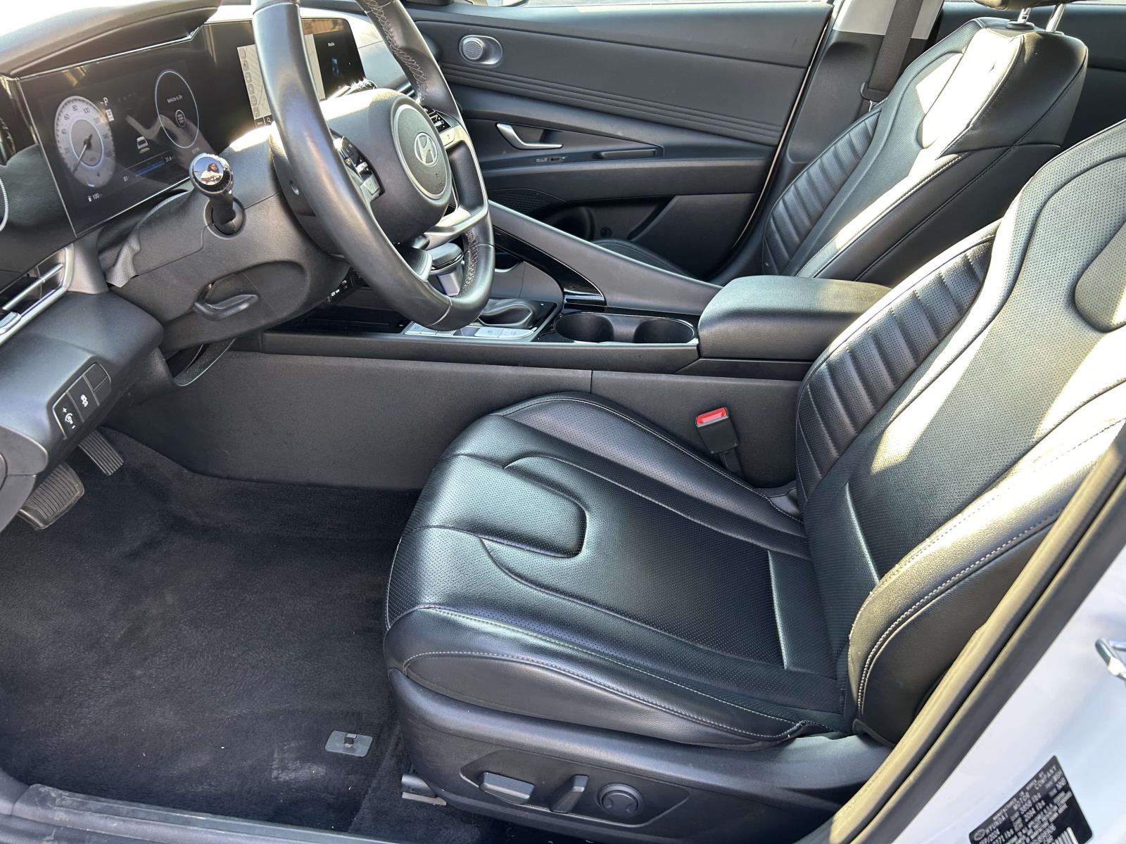 Used 2025 Hyundai Elantra Sedan