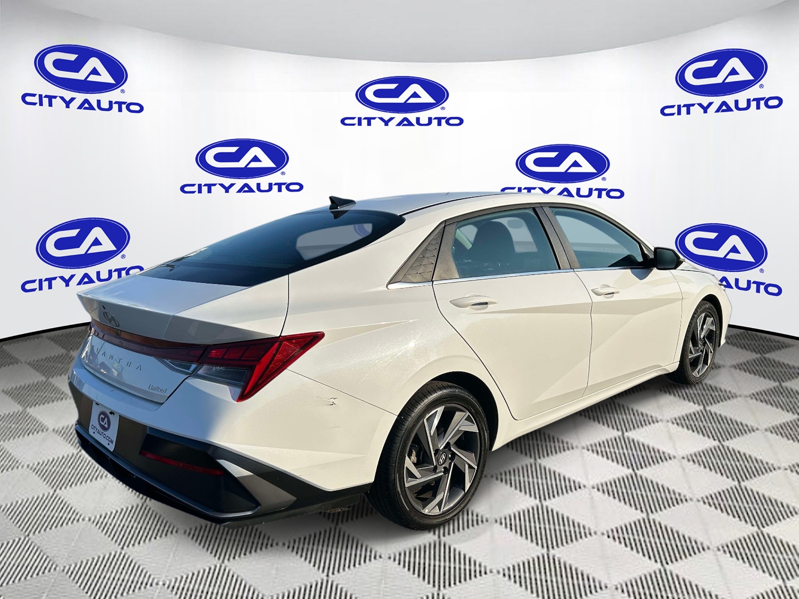 Used 2025 Hyundai Elantra Sedan