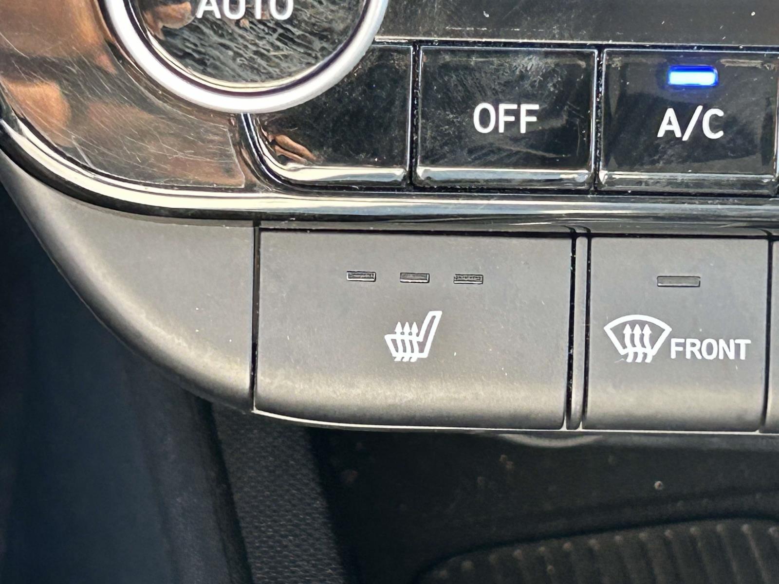 Used 2025 Hyundai Elantra Sedan