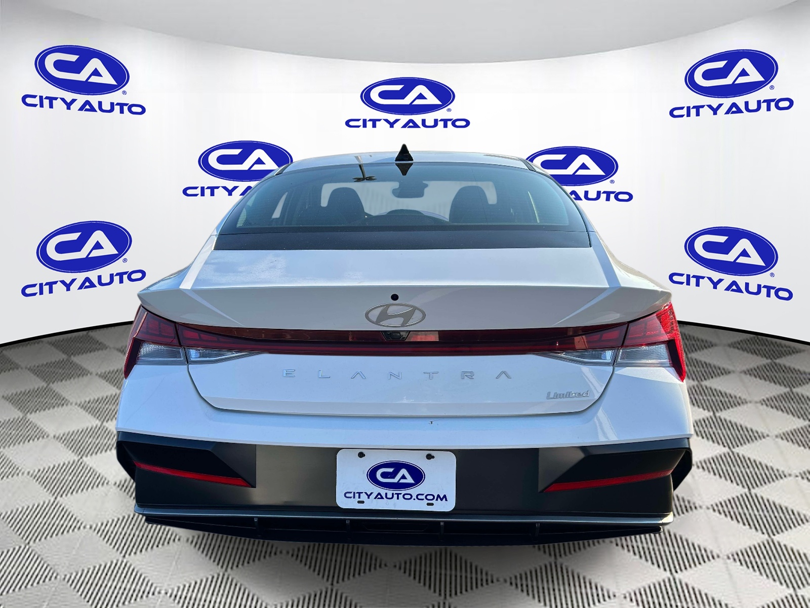 Used 2025 Hyundai Elantra Sedan