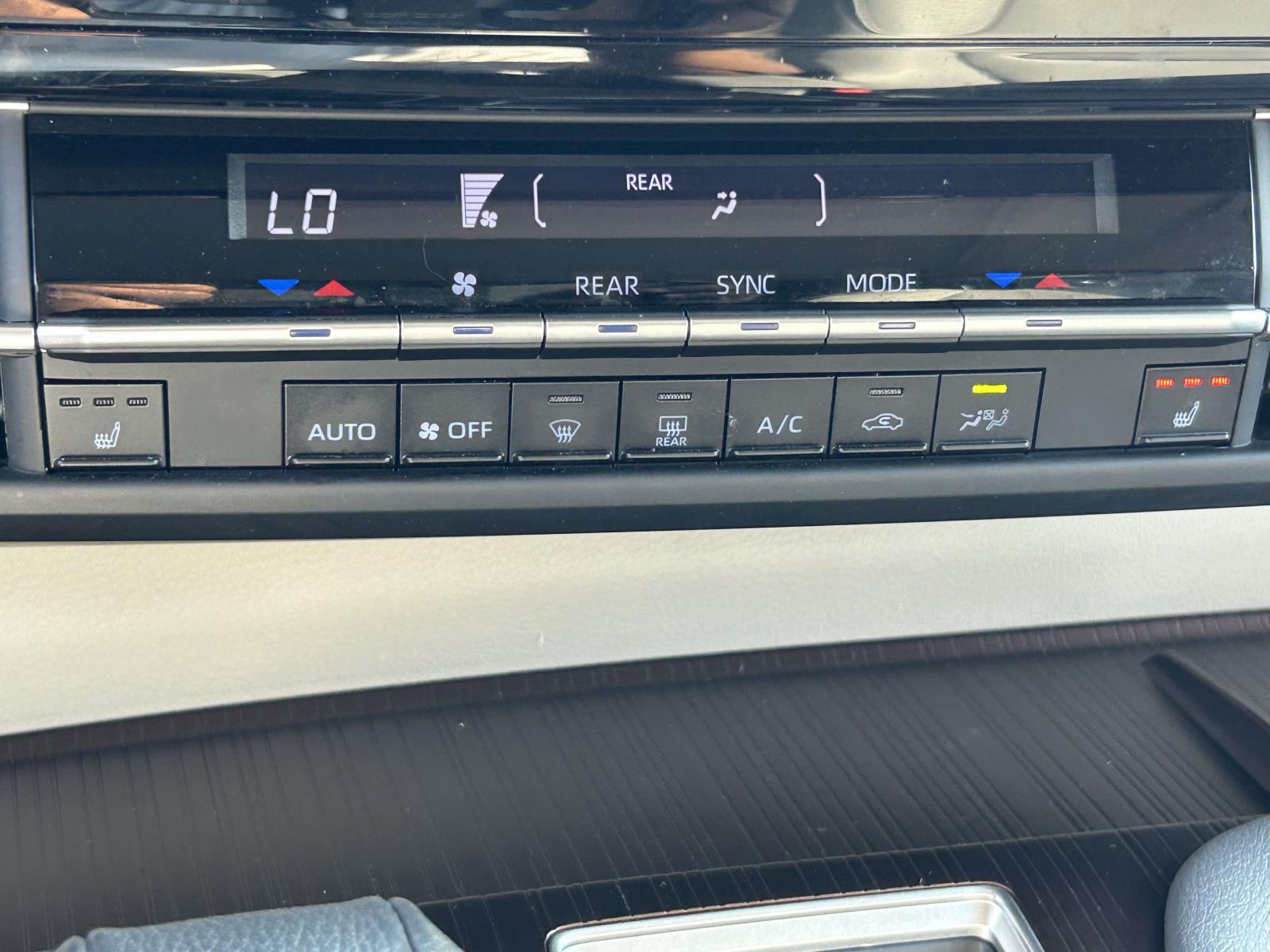Used 2022 Toyota Sienna Van