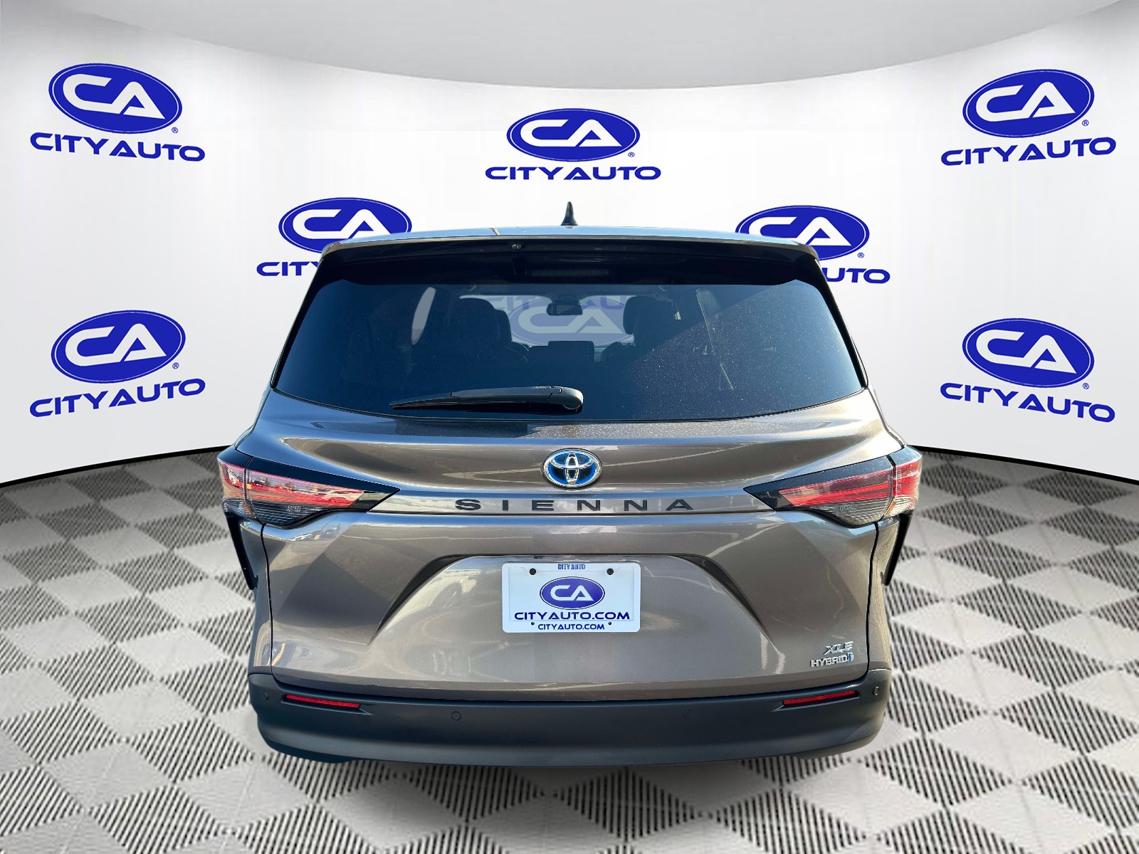 Used 2022 Toyota Sienna Van