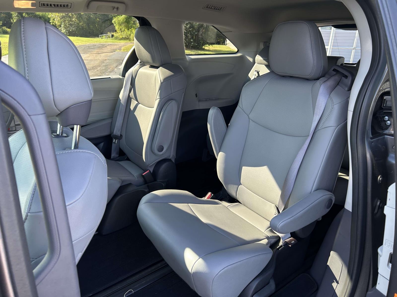 Used 2022 Toyota Sienna Van
