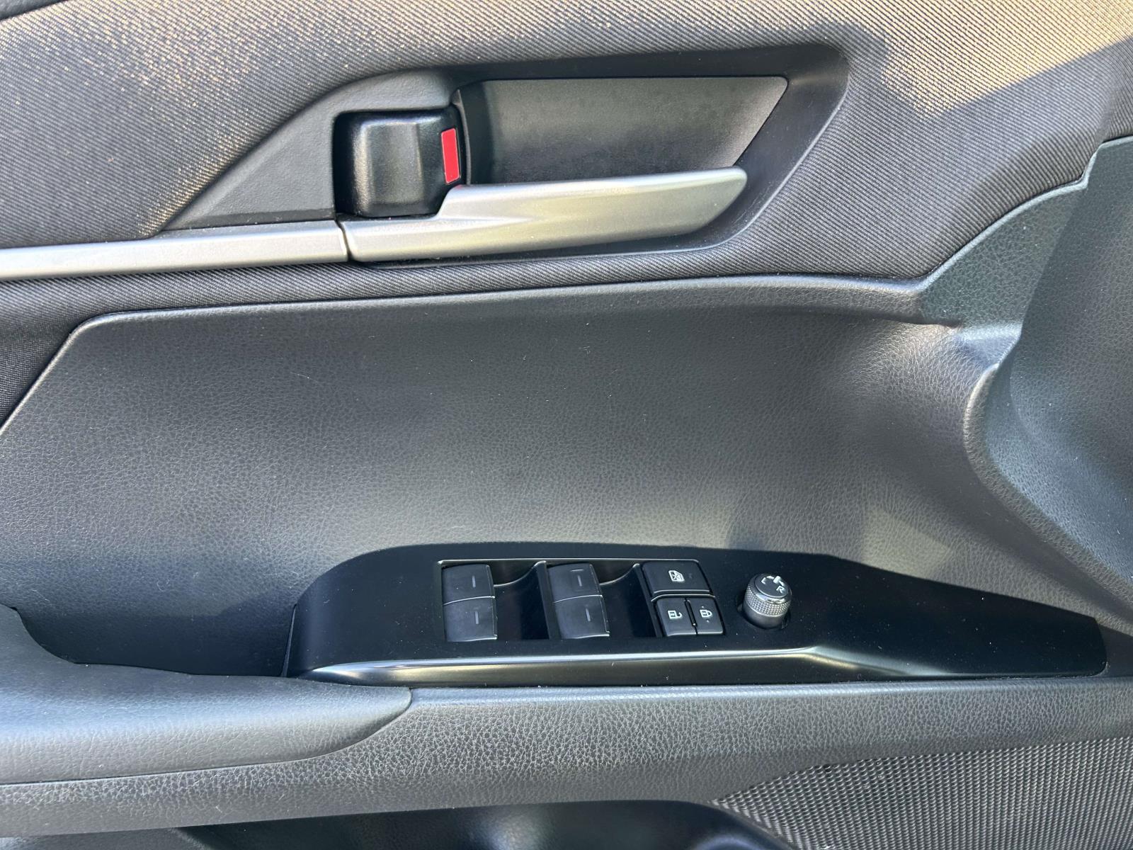 Used 2025 Toyota Camry Hybrid Sedan