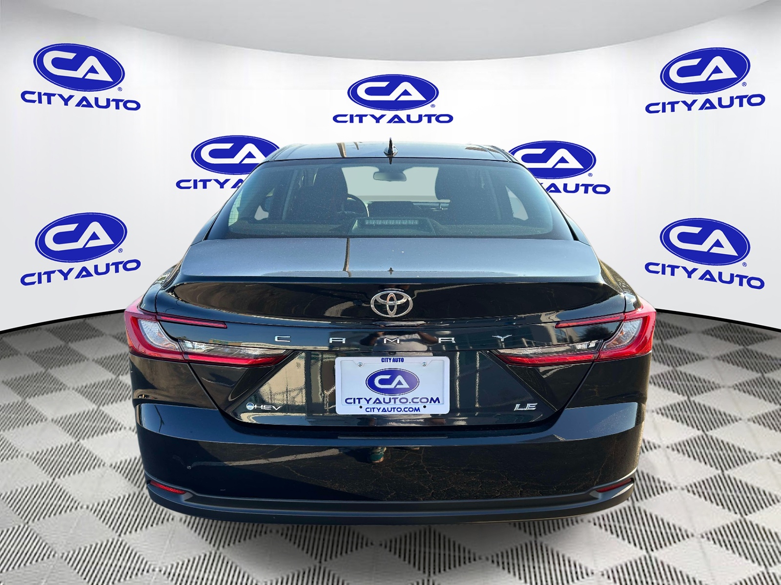Used 2025 Toyota Camry Hybrid Sedan