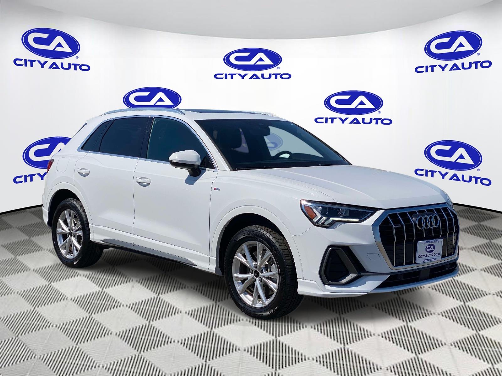 2025 Audi Q3 S Line Premium