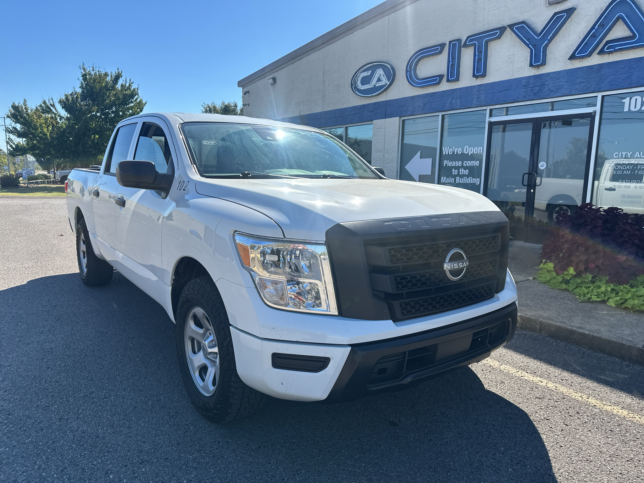 2023 Nissan Titan S