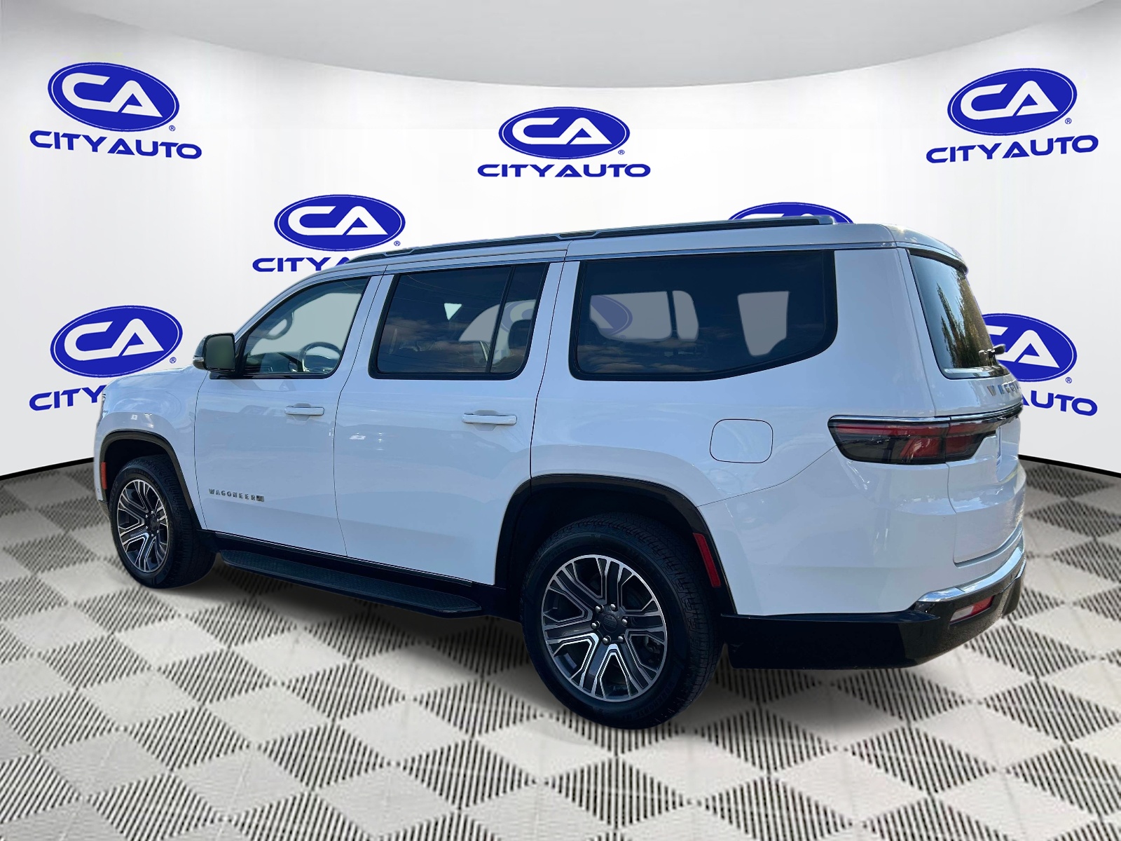 Used 2024 Jeep Wagoneer SUV