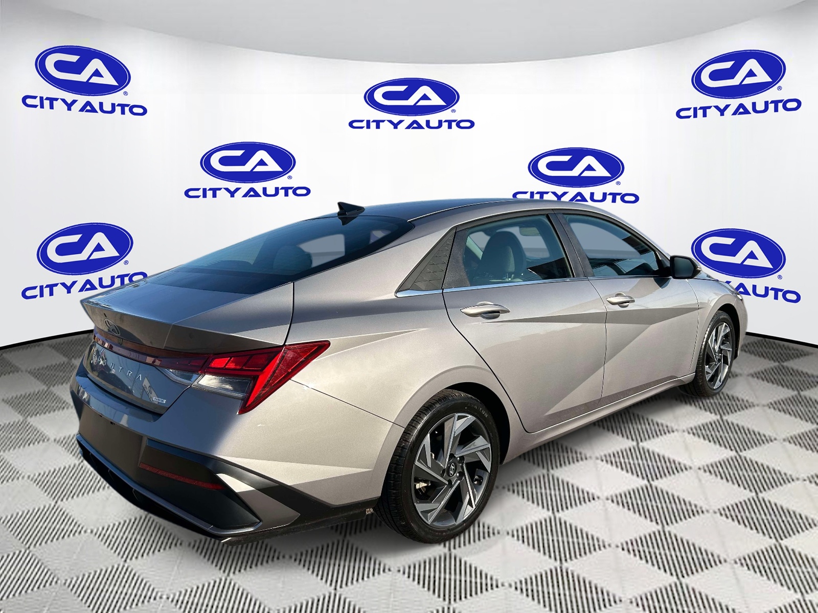 Used 2025 Hyundai Elantra Hybrid Sedan