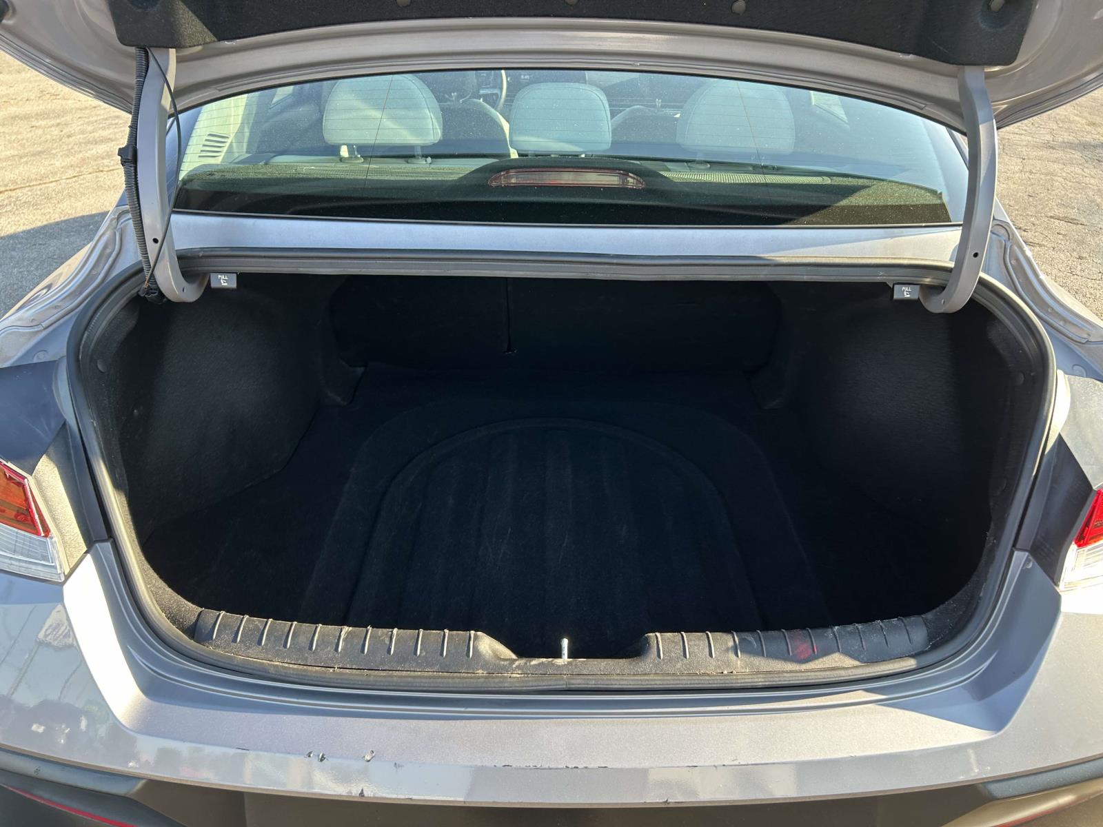 Used 2025 Hyundai Elantra Hybrid Sedan