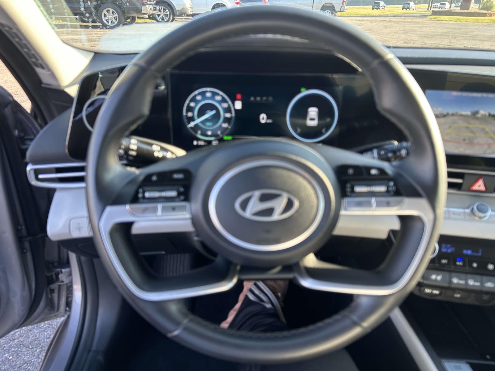 Used 2025 Hyundai Elantra Hybrid Sedan