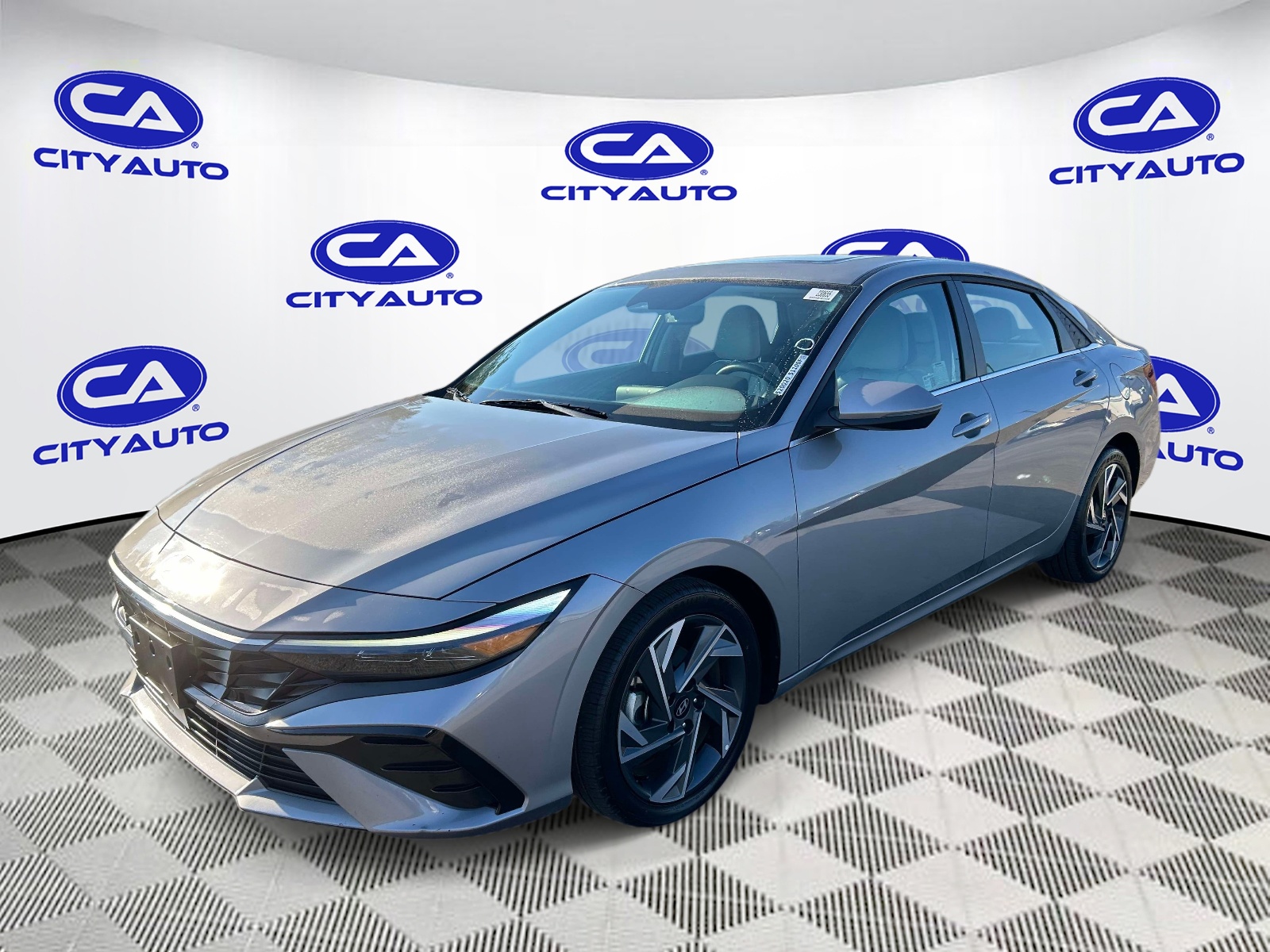 Used 2025 Hyundai Elantra Hybrid Sedan