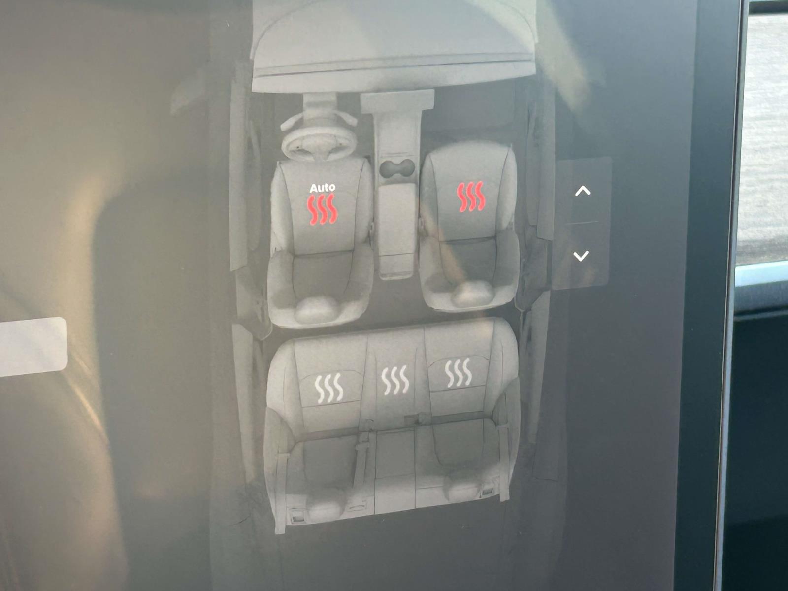 Vehicle photo 31