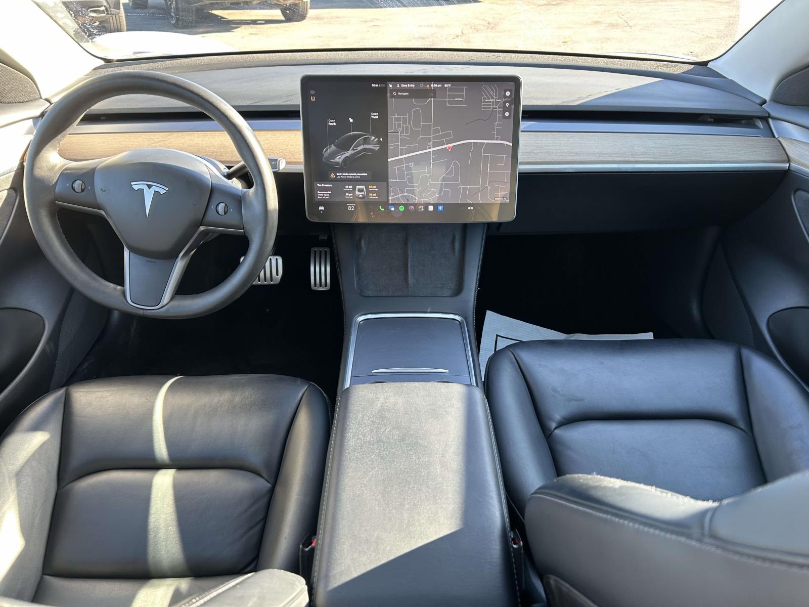 Vehicle photo 21